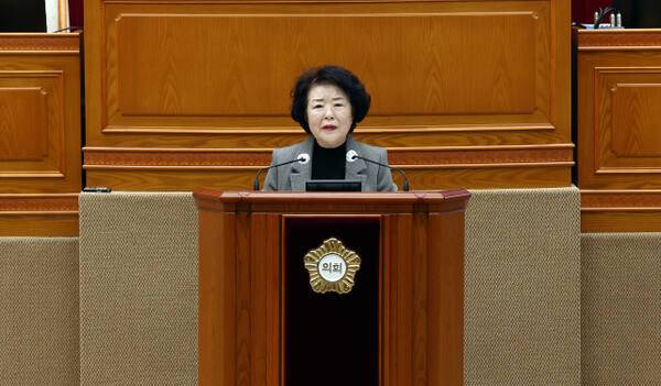 안양시의회 김보영 의원(국민의힘)이 12일 재309회 임시회에서 5분 자유발언을 하고 있다.