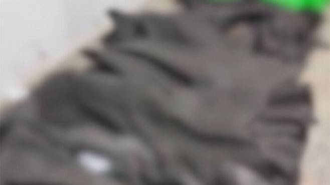 폭격으로 숨진 아이들의 시신을 담은 가방들