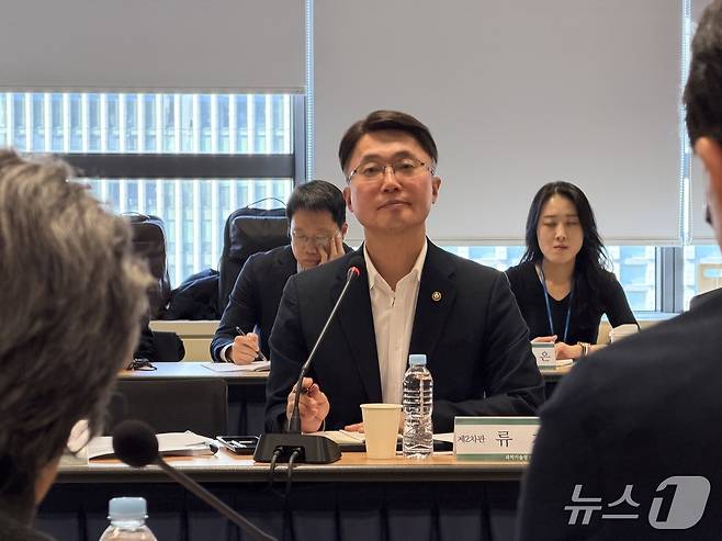 류제명 과학기술정보통신부 제2차관이 13일 '에이전틱 AI 시대, 소프트웨어(SW) 산업 및 인재 양성 대응 방안'을 주제로 전문가 간담회를 열었다. 2026.3.13 ⓒ 뉴스1 이기범 기자