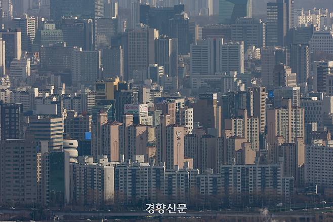 지난 1월19일 서울 도심의 아파트 모습. 문재원 기자
