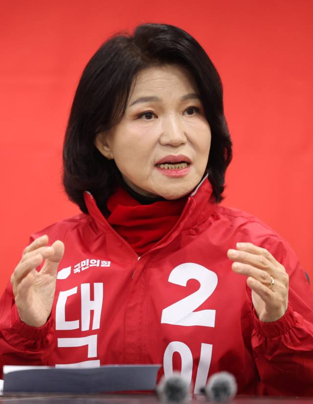 6.3 지방선거 대구시장 출마를 선언한 이진숙 전 방송통신위원장이 지난 12일 매일신문과 인터뷰를 하고 있다. 김영진 기자 kyimaeil@imaeil.com