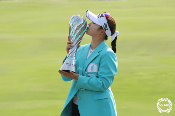 태국 촌부리에서 열린 KLPGA 투어 개막전 '리쥬란 챔피언십'에서 임진영(23)이 보기 없는 완벽한 플레이로 생애 첫 우승을 차지했다. /사진=KLPGA