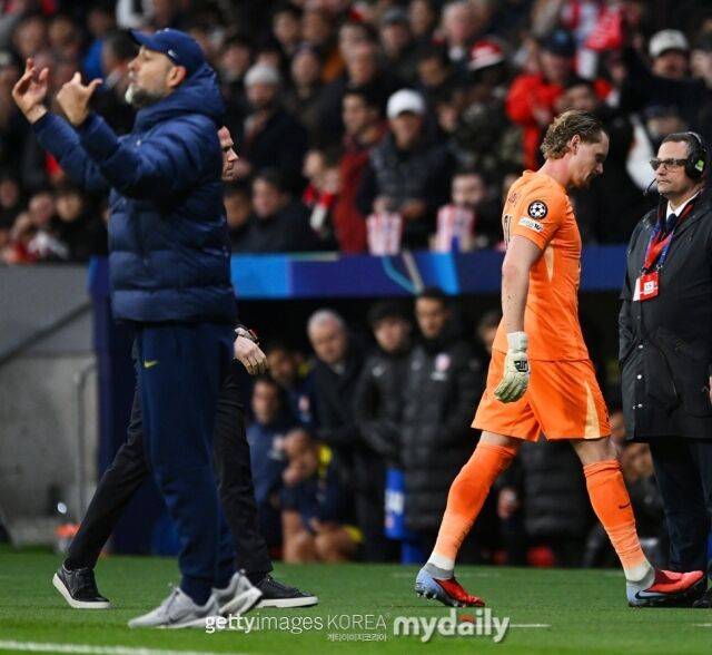 투도르 감독과 킨스키/게티이미지코리아