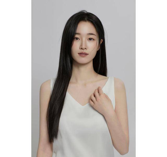 원지안이 인터뷰를 통해 솔직한 생각을 밝혔다. 흰엔터테인먼트 제공