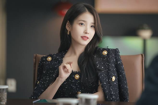 아이유. 사진 | MBC ‘21세기 대군부인’