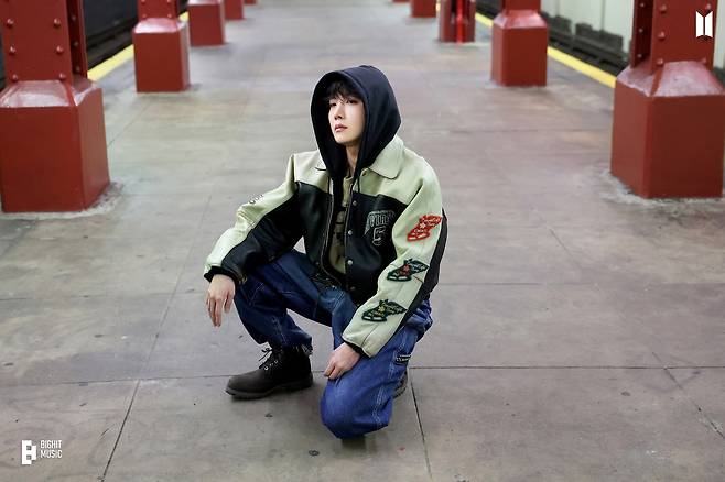 다큐멘터리 'HOPE ON THE STREET'에서 제이홉. /빅히트뮤직