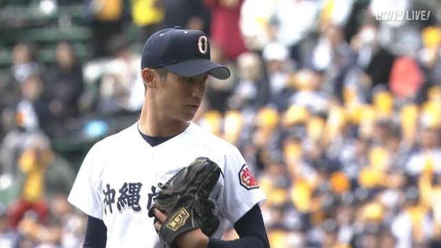 2026 제98회 전국선발고등학교야구대회(봄 고시엔) 개막전의 오키나와 상고.사진=NHK