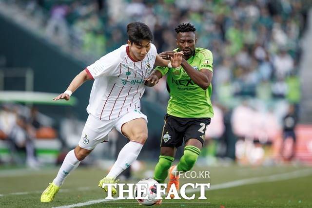 지난달 리그 개막을 앞두고 열린 슈퍼컵 이후 한 달 만에 다시 만나는 대전과 전북은 연승을 노리고 있다./K리그