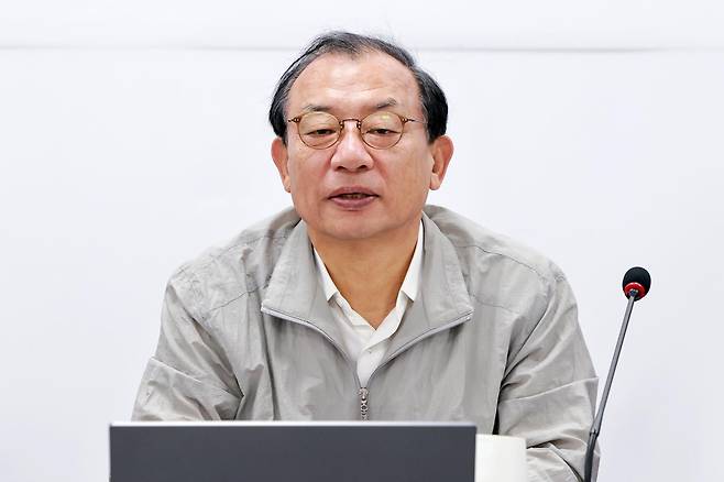 이정현 국민의힘 공천관리위원장이 22일 오후 서울 여의도 중앙당사에서 열린 전국동시지방선거 서울특별시장 후보자 면접에 참석해 인사말을 하고 있다. (공동취재)