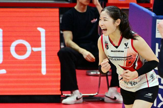 시즌 마지막 경기에서 첫 득점을 기록한 인쿠시가 환호하고 있다. / 한국배구연맹(KOVO)