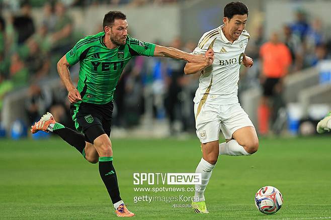 ▲ 손흥민이 유효슈팅을 한 번도 못 때렸다. 오스틴 원정길에서 호시탐탐 기회를 노리긴했지만 위협적이지 않았다. 다시 원톱으로 나선 손흥민이지만 심각한 LAFC의 활용법에 무득점이 8경기로 늘어났다.