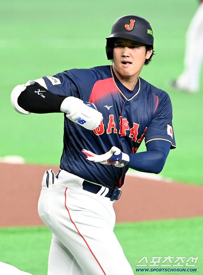 6일 일본 도쿄돔에서 열린 WBC(월드베이스볼클래식) 일본과 대만의 경기. 2회초 1사 만루 오타니가 만루홈런을 치고 기뻐하고 있다. 도쿄(일본)=허상욱 기자wook@sportschosun.com/2026.03.06/