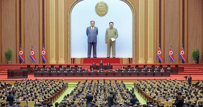 22일 열린 북한 최고인민회의 제15기 1차 회의 모습. 평양 노동신문=뉴스1