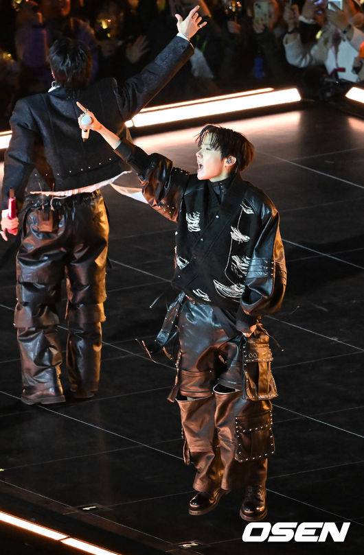 제이홉, 열정 넘치는 무대 (사진=민경훈 기자)