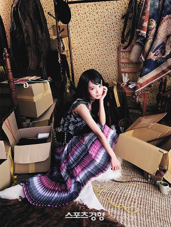 앨범 발매를 앞두고 새 프로필 사진을 공개한 싱어송라이터 한로로. 어센틱 제공