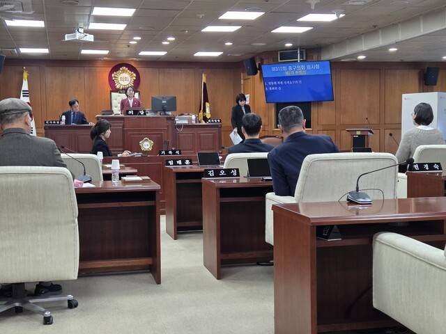 지난 24일 열린 대구 중구의회 제312회 임시회 윤리특별위원회에서 김동현 중구의원이 '30일 출석정지' 처분을 받았다. 구아영 기자