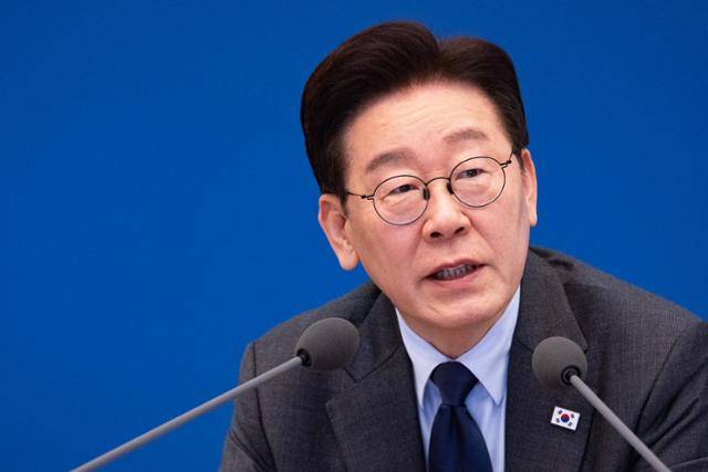 이재명 대통령이 24일 오전 청와대에서 열린 11회 국무회의에서 발언하고 있다. 왕태석 선임기자