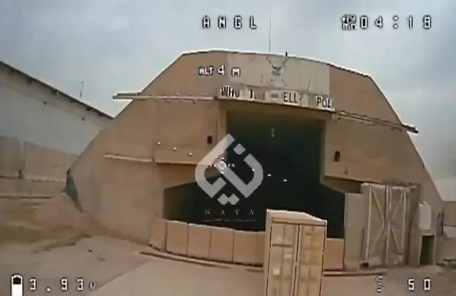 친이란 민병대 카타이브 헤즈볼라가 이라크 주재 미군 캠프 빅토리를 드론으로 공격하는 모습. 영상 캡처