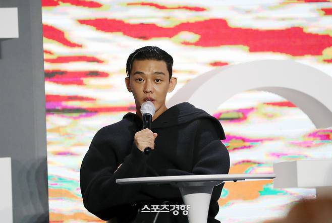 프로포폴 투약 혐의를 받고 자숙 중인 배우 유아인. 사진 정지윤 선임기자