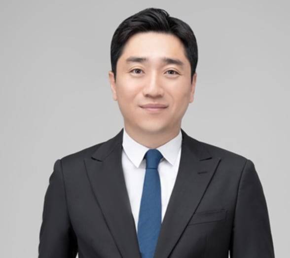올해 4월 1일부터 소테리아 경영 부문 대표직을 맡게 될 배태준 변호사./배태준 변호사 홈페이지 캡처