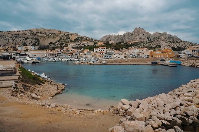 마르세유 중심에서 약 30분 떨어진 어촌 마을 레 구드. ⓒ서숨