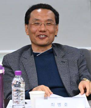 최병호 고려대 휴먼인스파이어드 AI연구원 교수