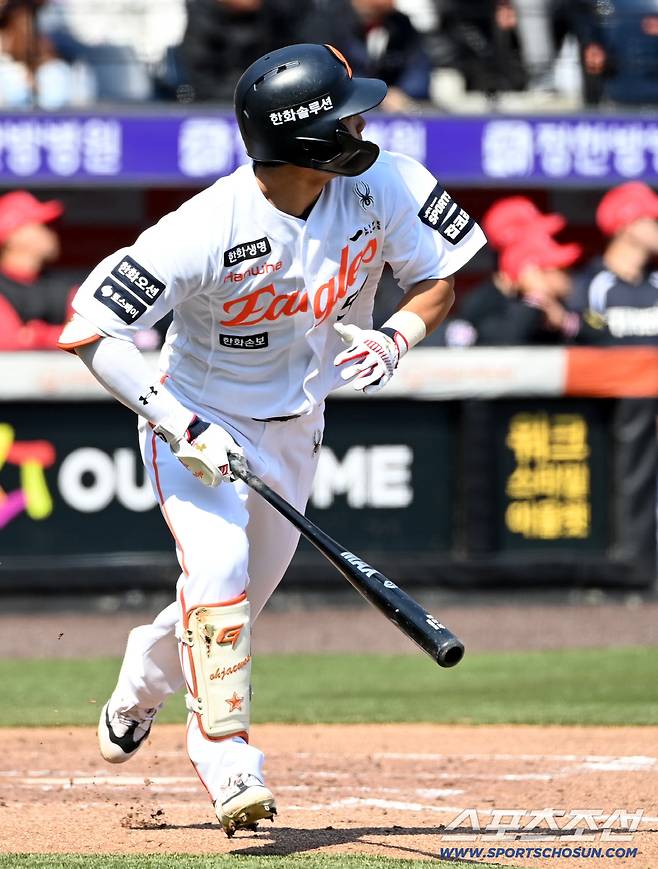 20일 대전한화생명볼파크에서 열린 KIA와 한화의 시범경기, 2회말 1사 1,3루 한화 오재원이 1타점 적시타를 치고 있다. 대전=허상욱 기자wook@sportschosun.com/2026.03.20/