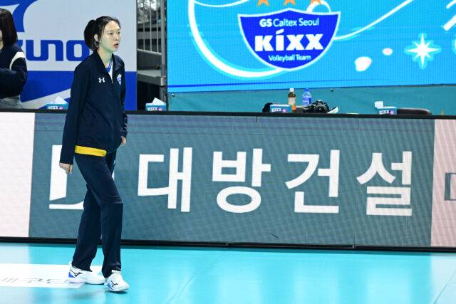 비장한 각오로 코트에 들어서는 현대건설 양효진. / 한국배구연맹(KOVO)