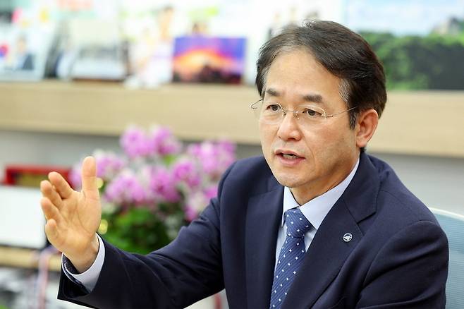 ▲ 이동환 고양시장이 "올해 꽃박람회는 시민의 삶과 지역 경제에 활력을 불어넣어 화훼산업에 날개를 다는 '함께 성장하는 꽃박람회'가 되도록 행정력을 집중하고 있다"고 말하고 있다.