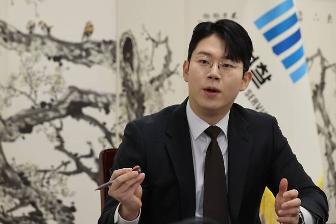 박달재 수원지검 안산지청 검사가 지난 16일 파이낸셜뉴스와의 인터뷰를 진행하고 있다. 사진=서동일 기자