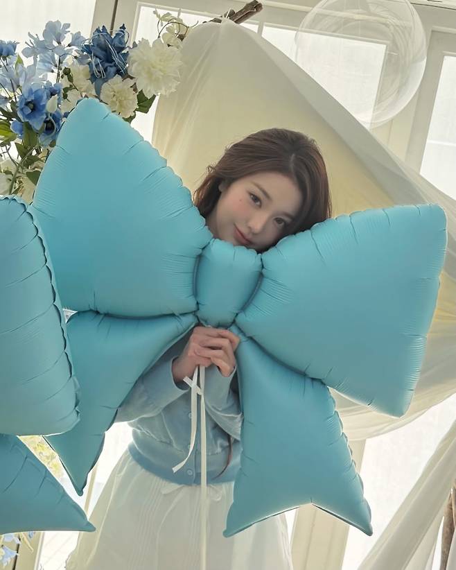 사진출처=장원영 SNS