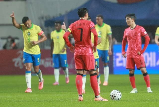 홍명보호는 지난해 10월 10일 브라질과의 평가전에서 0-5로 대패했다. 사진=연합뉴스 제공