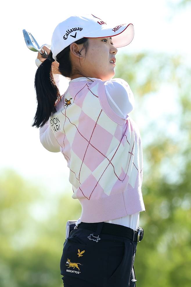 황유민이 지난 27일 열린 LPGA 투어 포드 챔피언십 1라운드 도중 6번 홀에서 티샷을 하고 있다. 게티이미지코리아