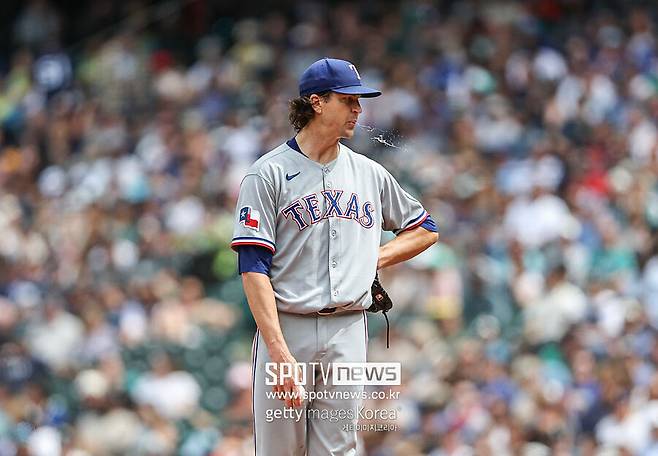 ▲ 제이콥 디그롬이 시즌 첫 선발 등판을 '당일 취소'했다. 전날까지는 컨디션이 좋았는데 당일 아침에 일어나 보니 목이 뻐근했고, 경기장에 도착해 마사지를 받았는데도 상태가 확실히 나아지지 않자 결국 등판을 취소했다.