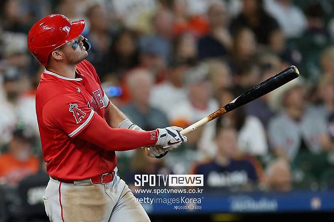 ▲ 트라웃은 시즌 첫 3경기에서 OPS 1.995의 대활약을 펼쳤다