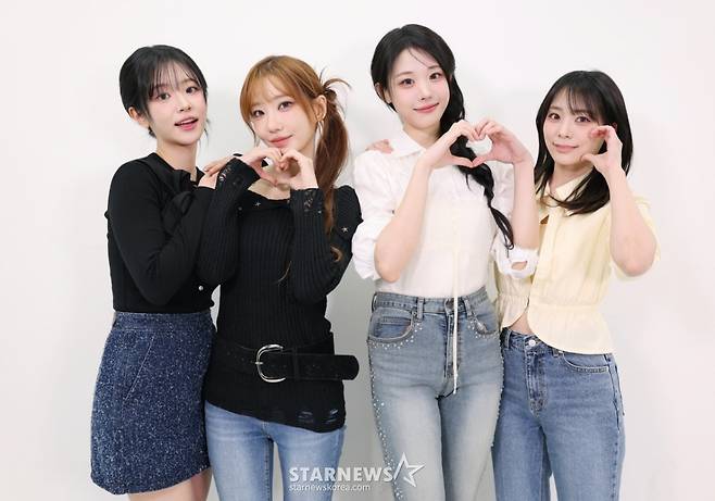 (왼쪽부터) 밴드 QWER 쵸단, 마젠타, 히나, 시연 /사진=이동훈