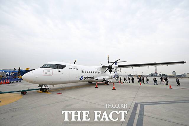 섬에어는 72인승 에이티아르 72-600을 김포-사천 노선에 투입한다. 이 기종은 프로펠러를 돌려 추력을 얻는 터보프롭 항공기다.