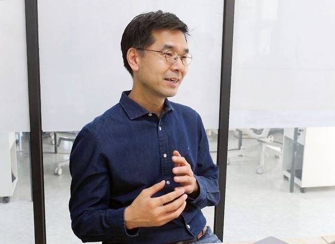 김진욱 마인드로직 대표가 아시아경제와 인터뷰하고 있다. 마인드로직