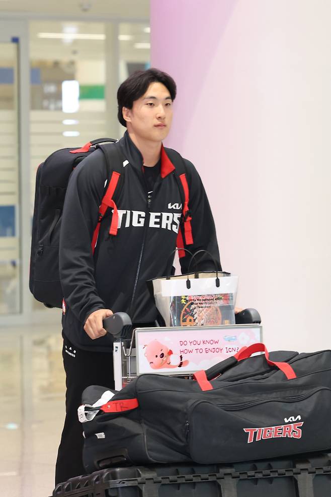 2026시즌 스프링캠프를 마치고 귀국한 오른손 투수 정해영. KIA 제공