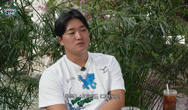 ▲ 애리조나 캠프에서 LG 트윈스 구단 유튜브 콘텐츠에 출연한 고우석. ⓒ LG 트윈스 유튜브