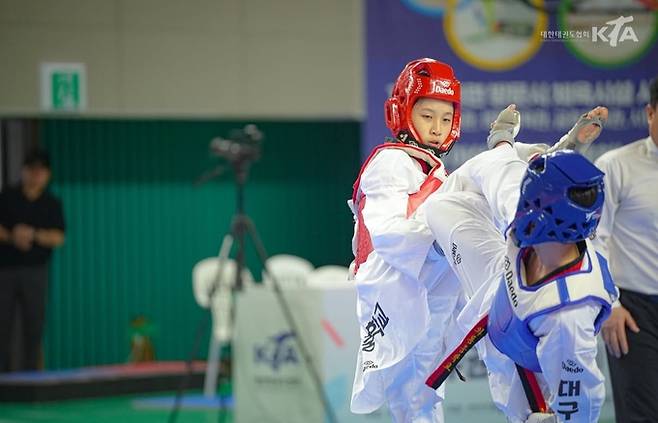 ▲ 남중 1학년부 밴텀급 전현규 경기 장면 .명인중학교