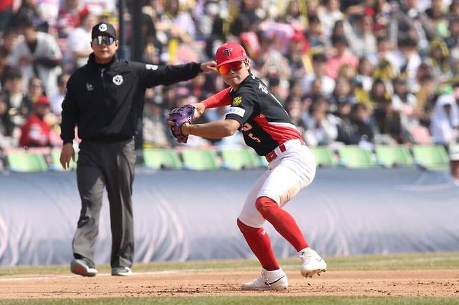 ▲ 올 시즌 성적과 건강 유무가 리그는 물론 메이저리그의 관심을 모을 것으로 보이는 김도영 ⓒKIA타이거즈