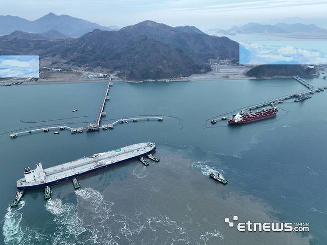 한국석유공사(KNOC) 여수비축기지에 UAE 아부다비 국영석유사(ADNOC)의 원유 200만배럴이 입고되는 모습. KNOC 제공