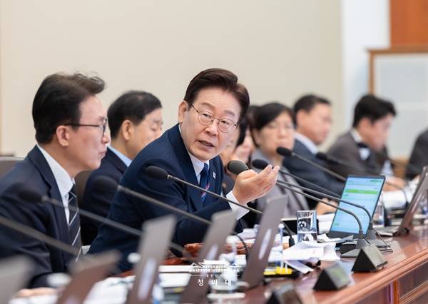 ▲ 지난달 31일 국무회의에서 발언하는 이재명 대통령. 사진=청와대