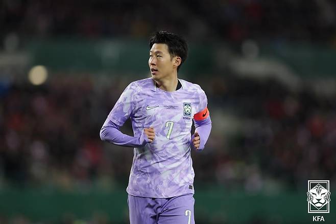 손흥민이 3월 31일(현지 시간) 오스트리아 빈의 에른스트 하펠 경기장에서 열린 오스트리아와 평가전에서 경기를 소화하고 있다. 사진 제공=대한축구협회