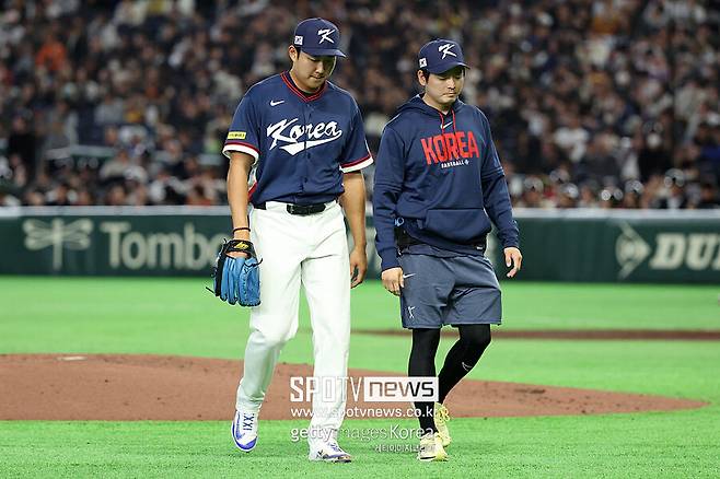 ▲ WBC에서 팔꿈치 통증이 있었던 손주영은 옆구리 부상까지 겹치며 개막 엔트리 승선이 좌절됐다