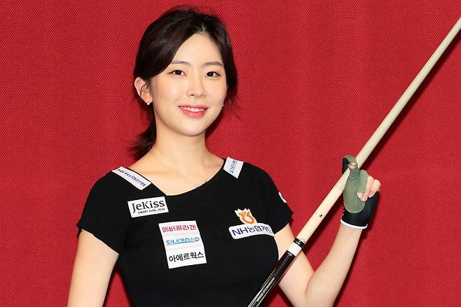 LPBA 신예 정수빈 인터뷰 LPBA 신예 정수빈 인터뷰
(고양=연합뉴스) 김병만 기자 = 31일 경기도 고양시 자이언트당구클럽에서 'LPBA 차세대 스타' 정수빈이 인터뷰하고 있다. 2026.4.1
kimb01@yna.co.kr