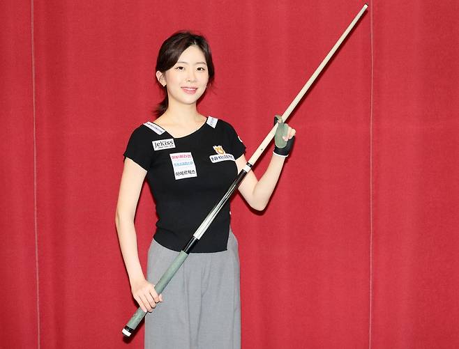 LPBA 신예 정수빈 인터뷰 (고양=연합뉴스) 김병만 기자 = 31일 경기도 고양시 자이언트당구클럽에서 'LPBA 차세대 스타' 정수빈이 연습하고 있다. 2026.4.1
kimb01@yna.co.kr