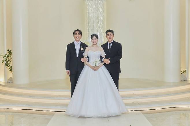 김원훈-엄지윤-조진세. 김원훈 SNS.