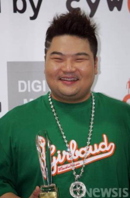 2008년 4월 2일은 혼성그룹 '거북이'의 리더이자 래퍼, 프로듀서였던 터틀맨(본명 임성훈)이 서울 성동구의 자택에서 숨진 채 발견됐다. 사진은 고인의 생전 모습./사진=뉴시스